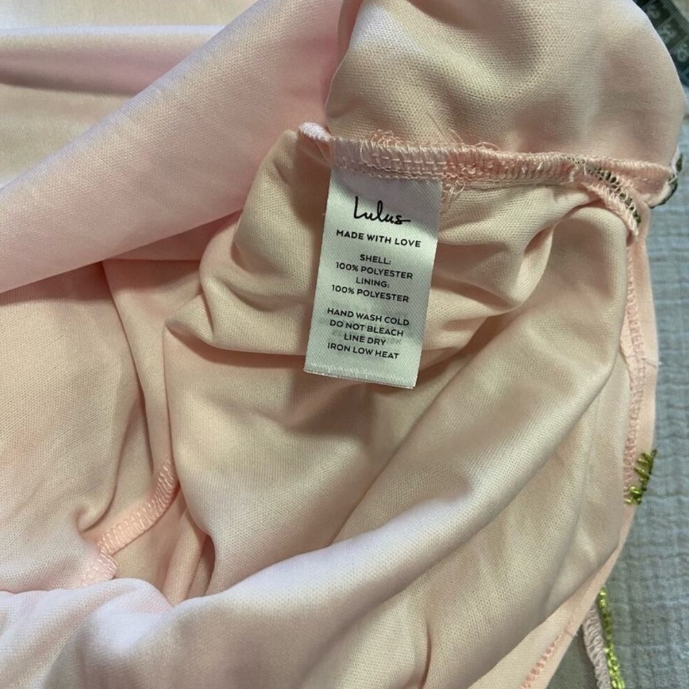 NWOT Lulu strapless embroidered dress - NEVER WORN - Picture 4 of 7